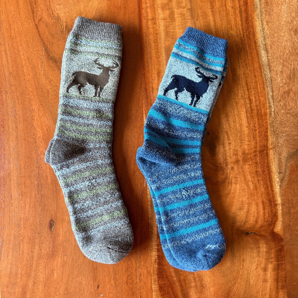 Columbia 2 Pairs of Adult Thick Socks With Deer